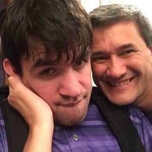 Meet your Posher, Tom